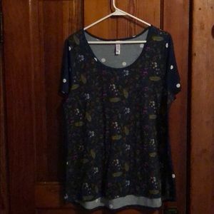 XL Lularoe Classic Tee